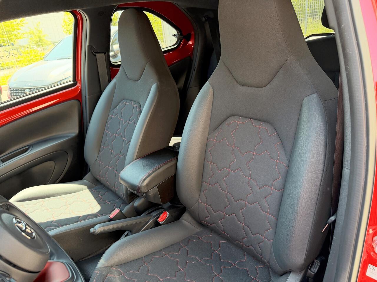 Toyota Aygo X 1.0 VVT-i 72 CV 5 porte Active S-CVT