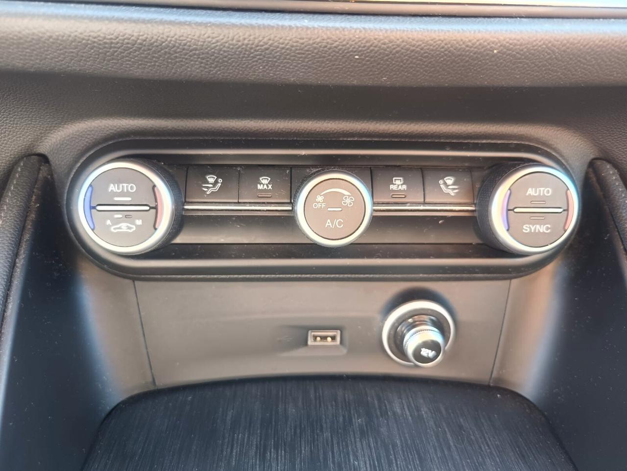 Alfa Romeo Stelvio 2.2 Turbodiesel 190 CV AT8 Q4 Business