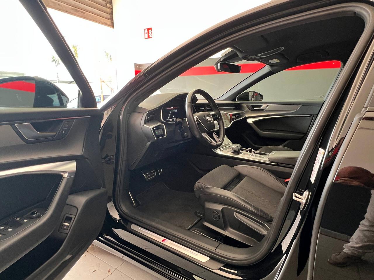 Audi A6 Avant 40 2.0 TDI S tronic Business Sport