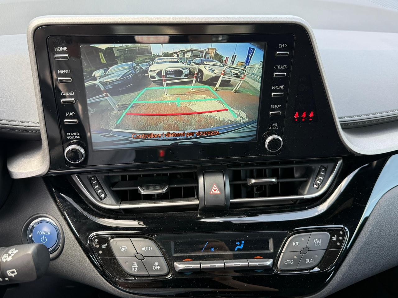 Toyota C-HR Hybrid Lounge *RETROCAMERA