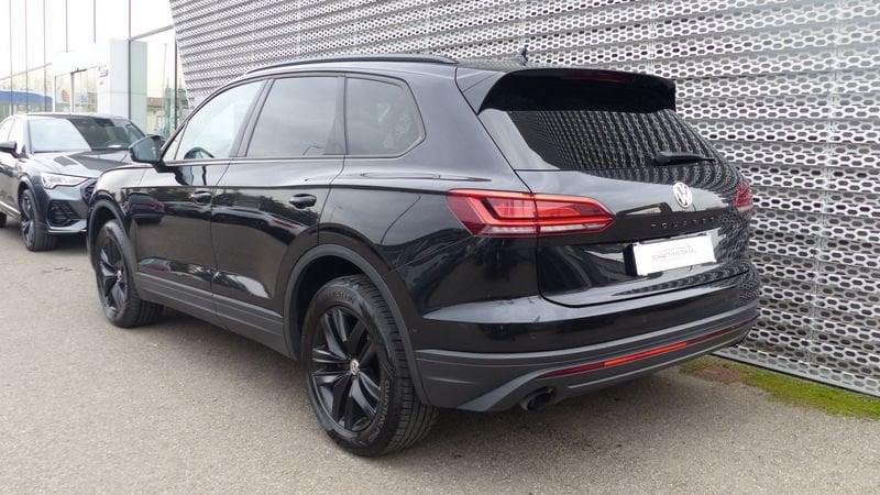 Volkswagen Touareg 3.0 TDI Black Style