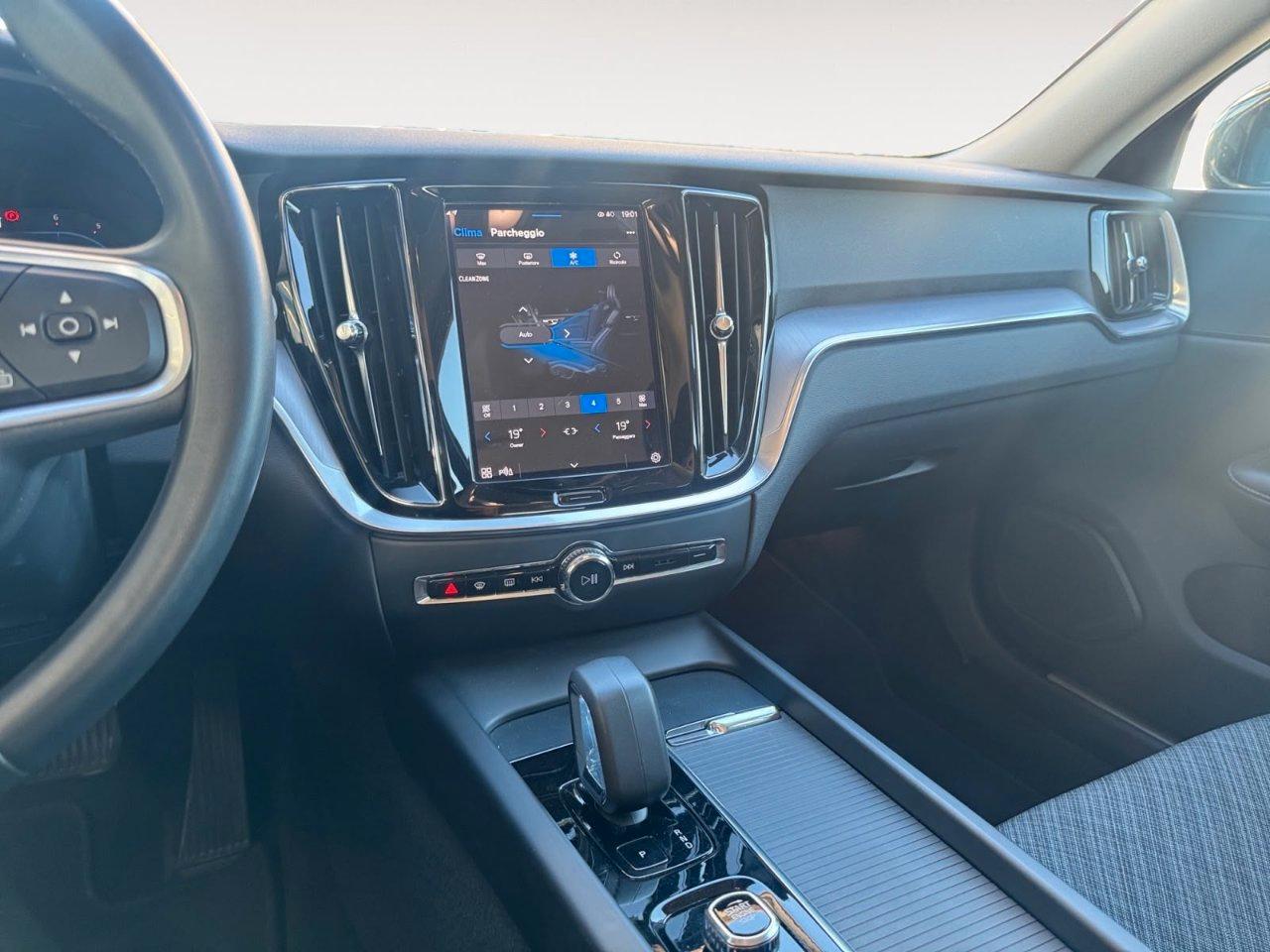 Volvo V60 2.0 b4 Core auto