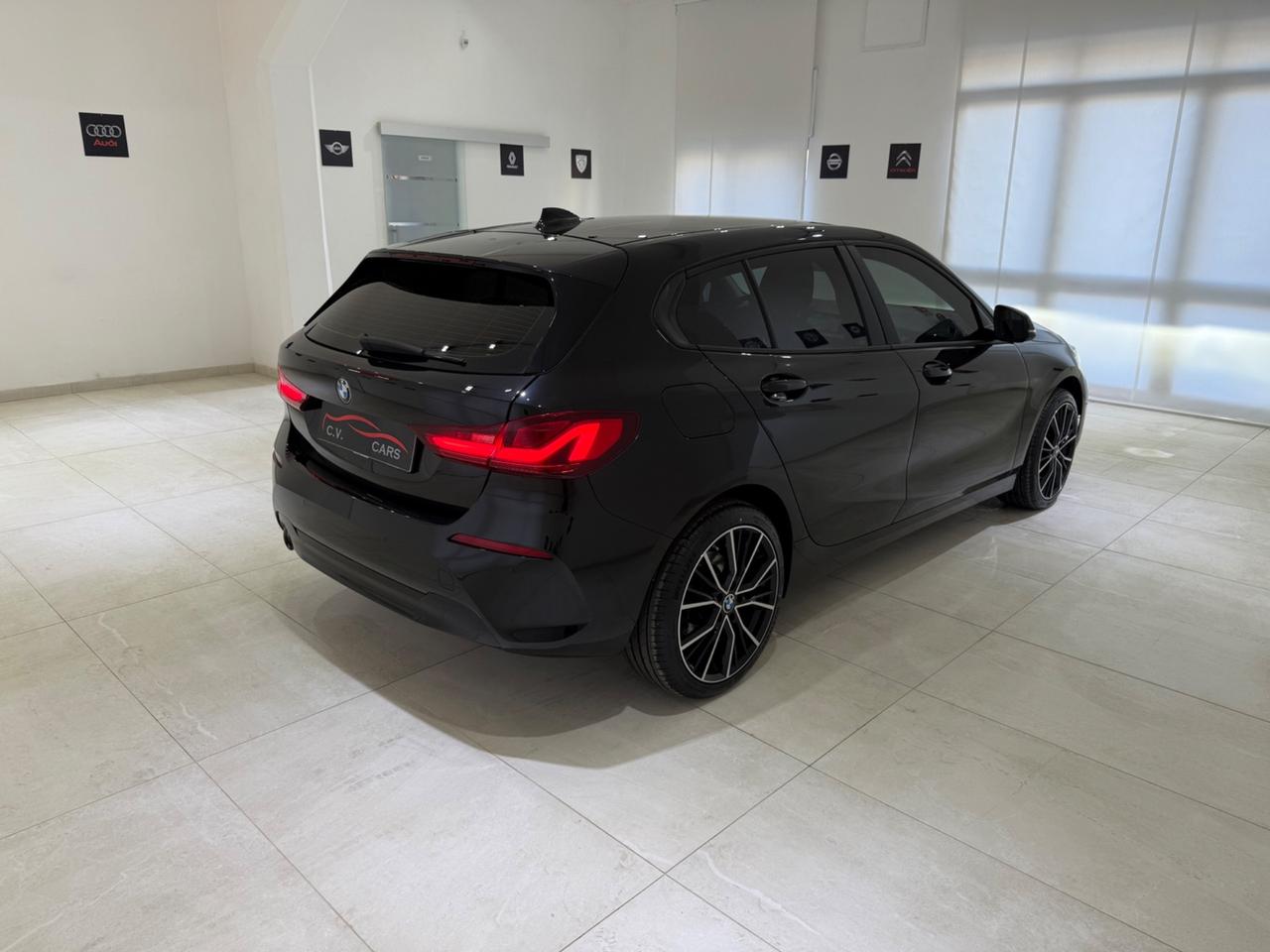 Bmw 116 116d SPORT 5p. TOTAL BLACK FARI E STOP FULL LED