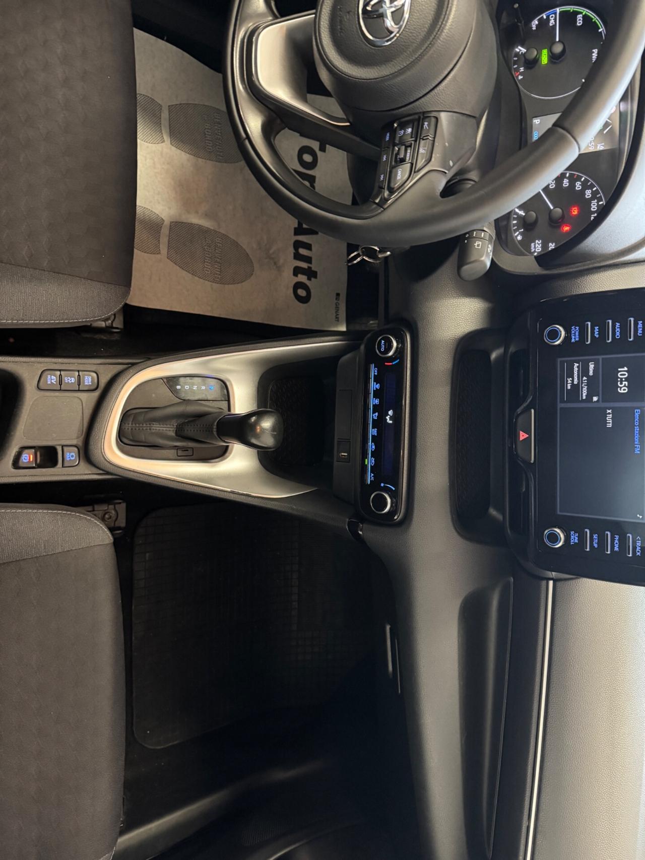 TOYOTA YARIS 1.5 HYBRID ACTIVE - MY21