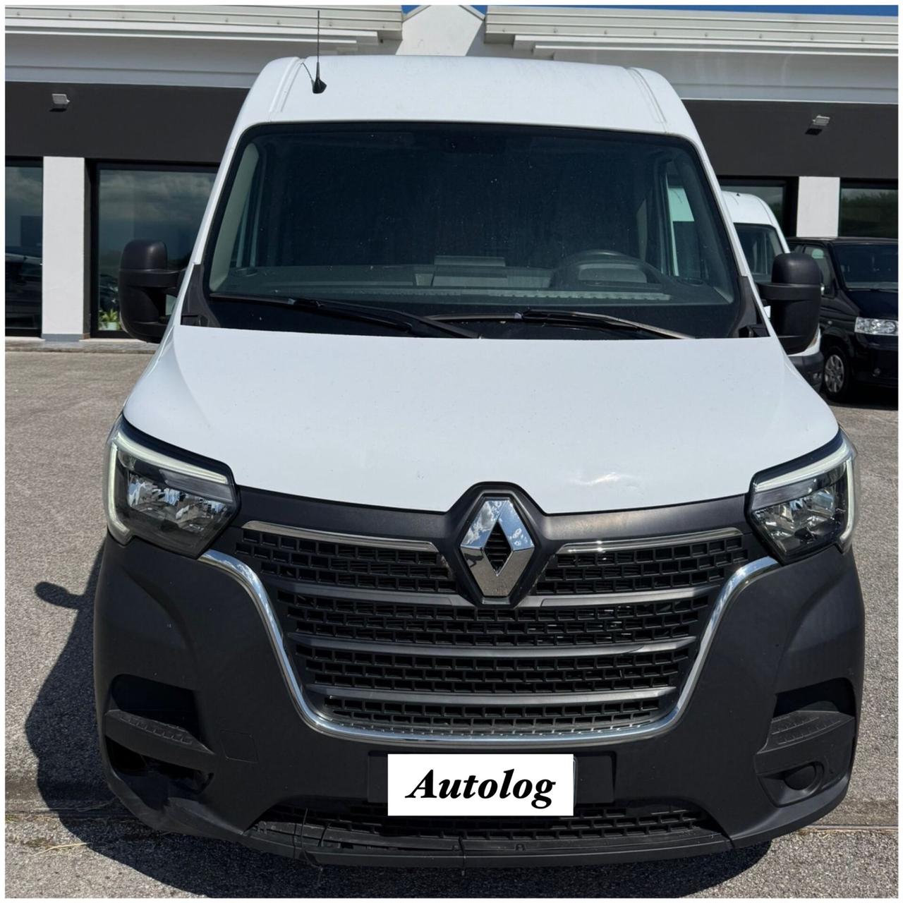 Renault Master T35 2.3 dCi 135 PASSO LUNGO
