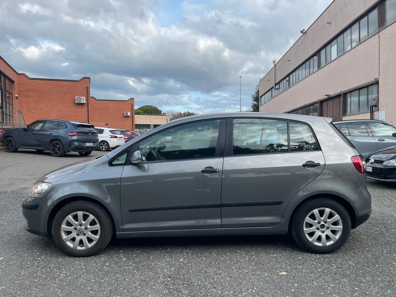 Volkswagen Golf Plus 1.6 16V FSI Comfortline