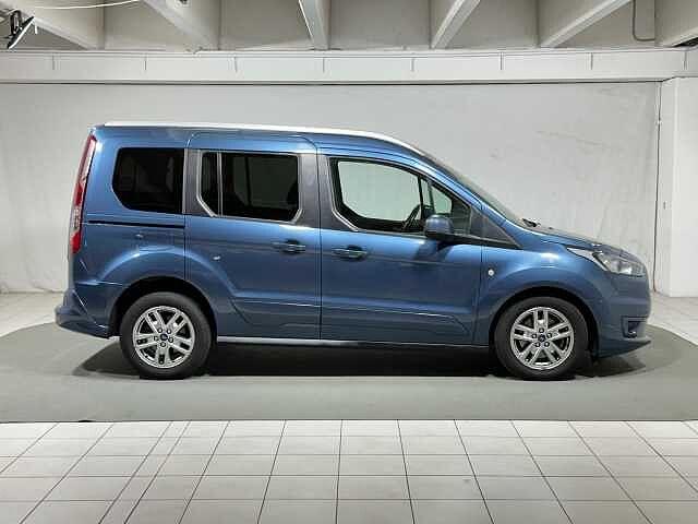 Ford Tourneo Connect 1.5 TDCi 120 CV Titanium