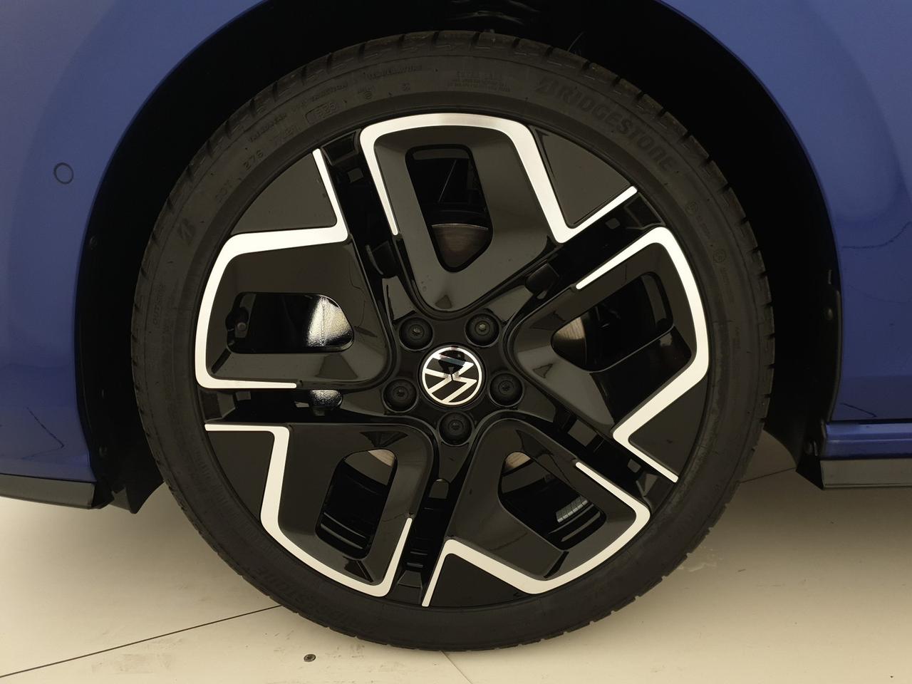 Volkswagen Golf 2.0 tdi r-line plus 150cv dsg