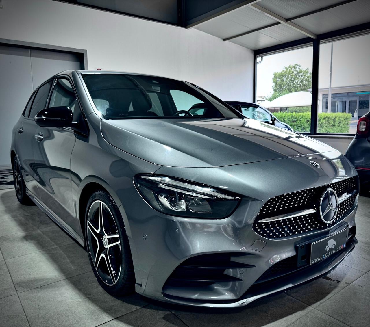 Mercedes-Benz B 180 116CV Premium AMG