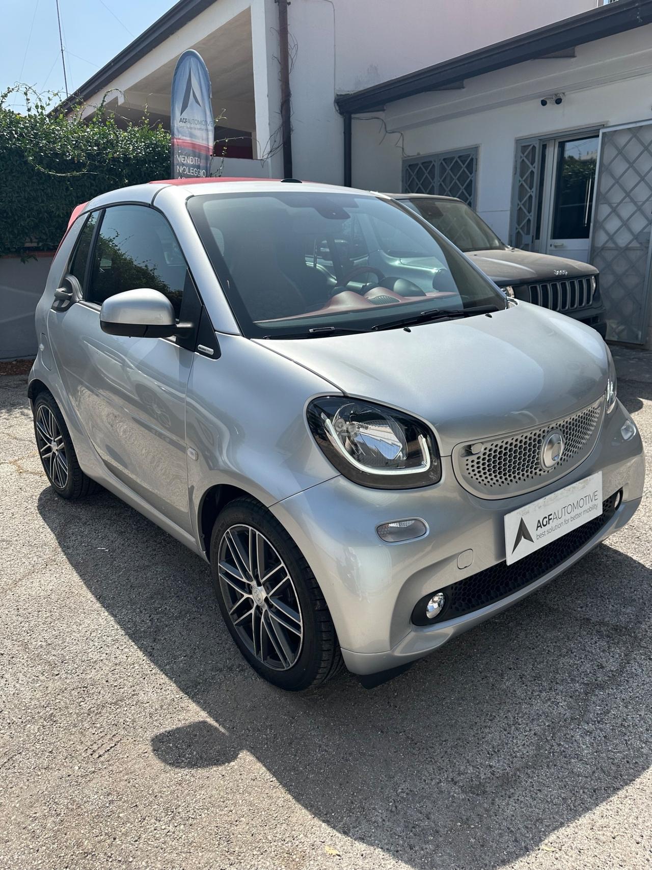 Smart ForTwo 90 0.9 T twinamic cabrio CHERRYWHITE