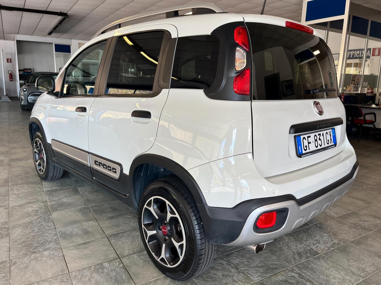 Fiat Panda 0.9 TwinAir Turbo 4x4 Cross-NEOPATENTATI-