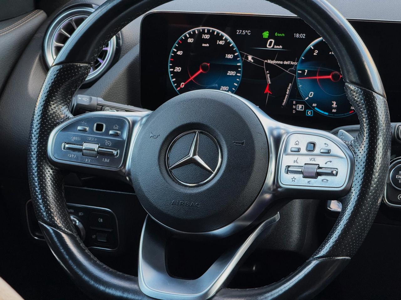 Mercedes-Benz GLA 200 d Premium Plus AMG 4M TETTO
