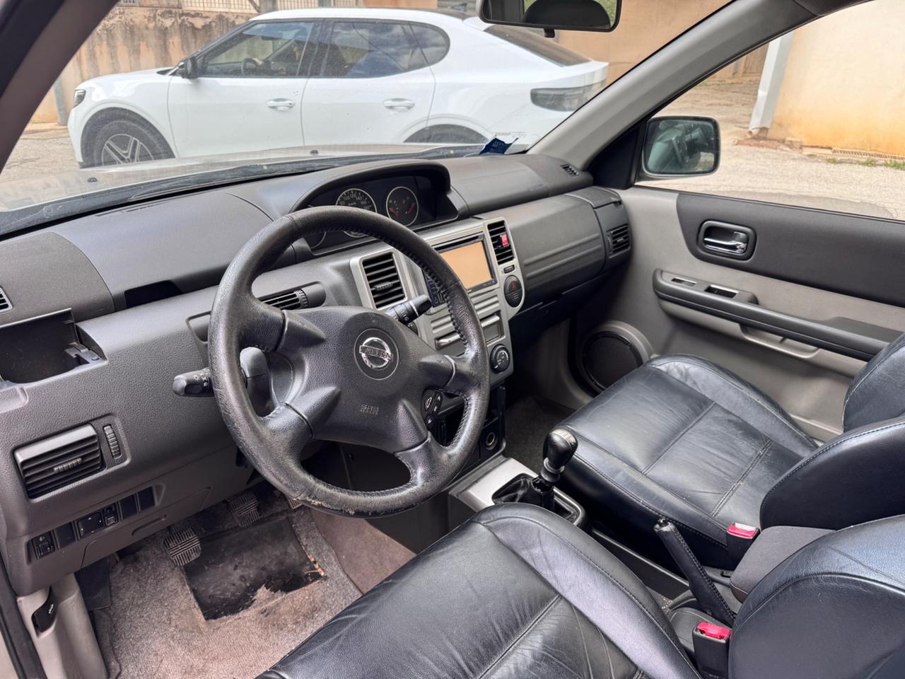 Nissan X-Trail 2.2 dCi Sport