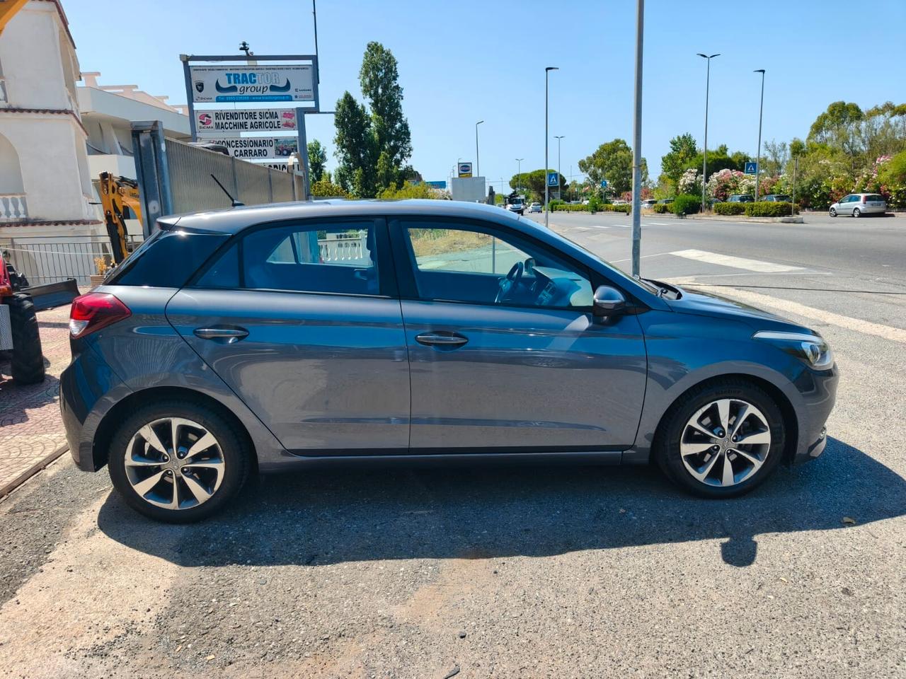 HYUNDAI I20 1.1 CRDI Comfort - 2016