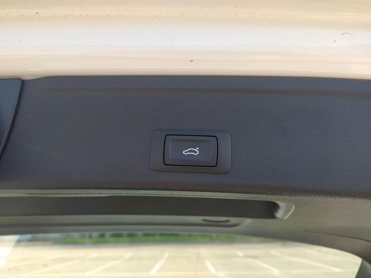 Audi A4 Business Advanced 2.0 35 TDI MHEV #8151