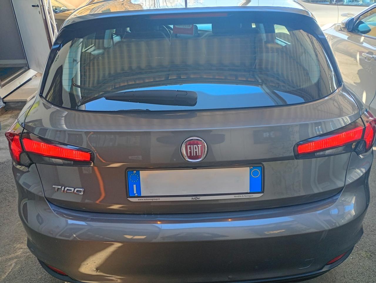 Fiat Tipo 1.0 5 porte