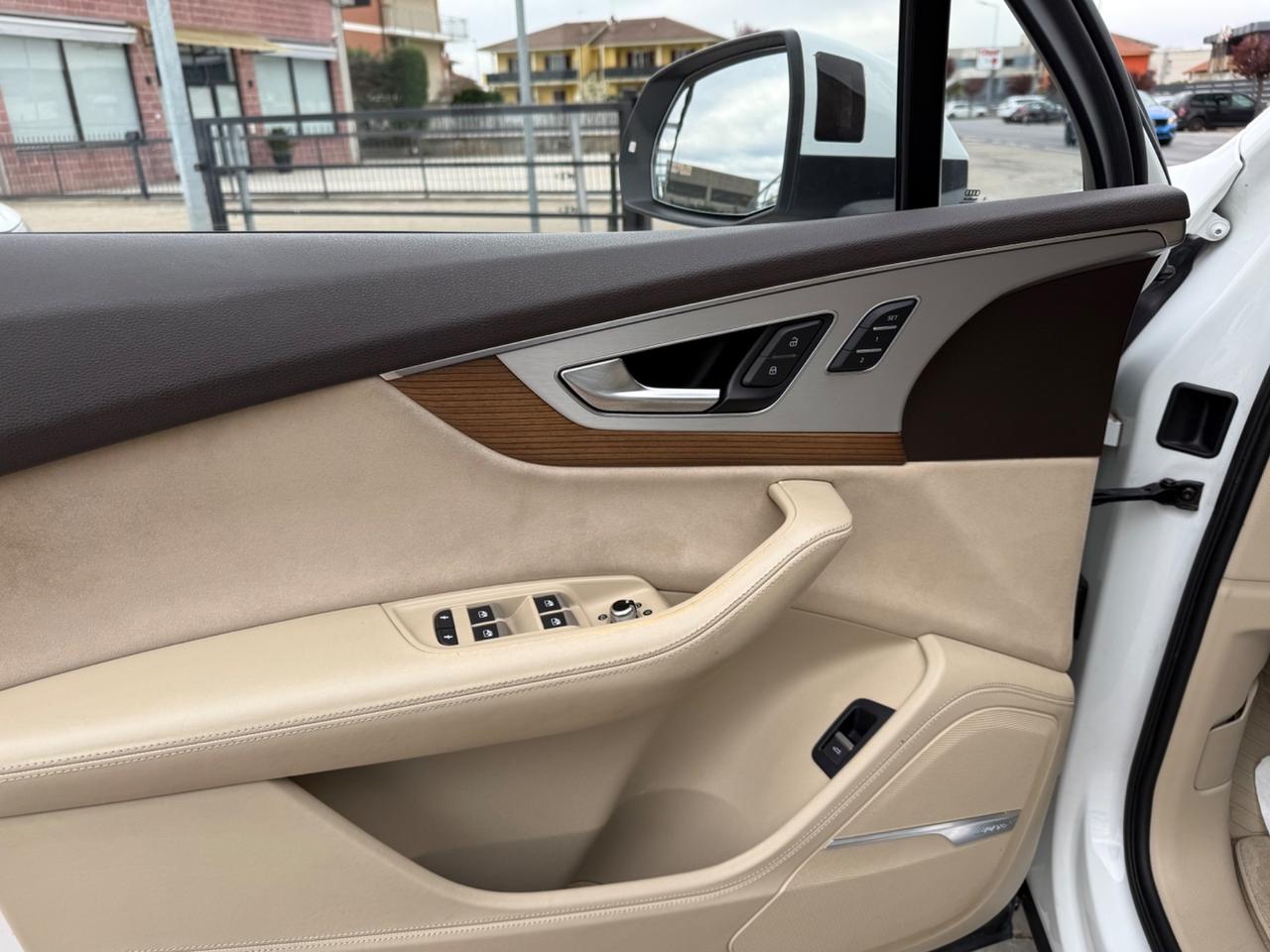 Audi Q7 3.0 TDI 272 CV quattro TETTO.SOFT CLOSE. FULL