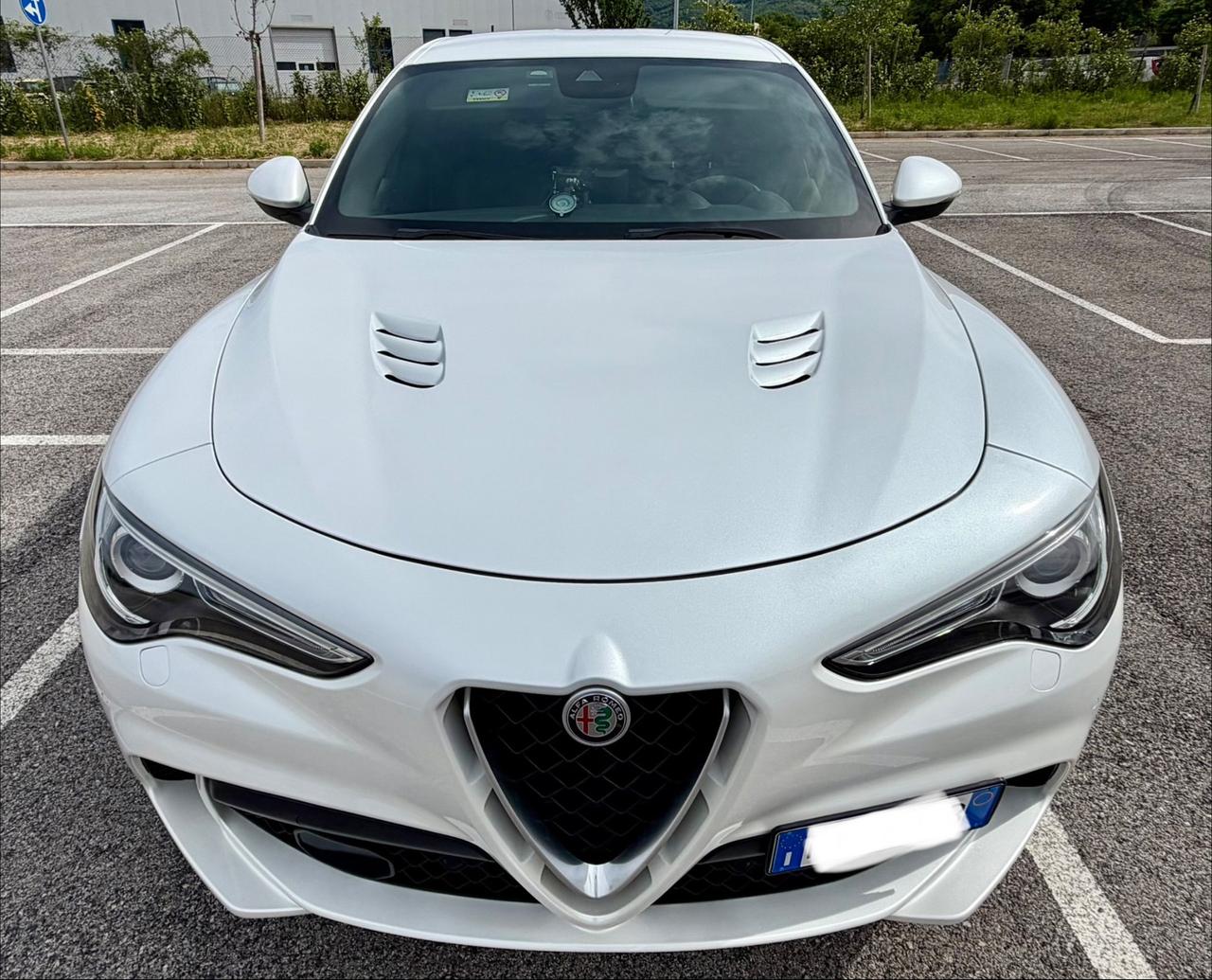 Alfa Romeo Stelvio 2.9 Bi-Turbo V6 510 CV AT8 Quadrifoglio