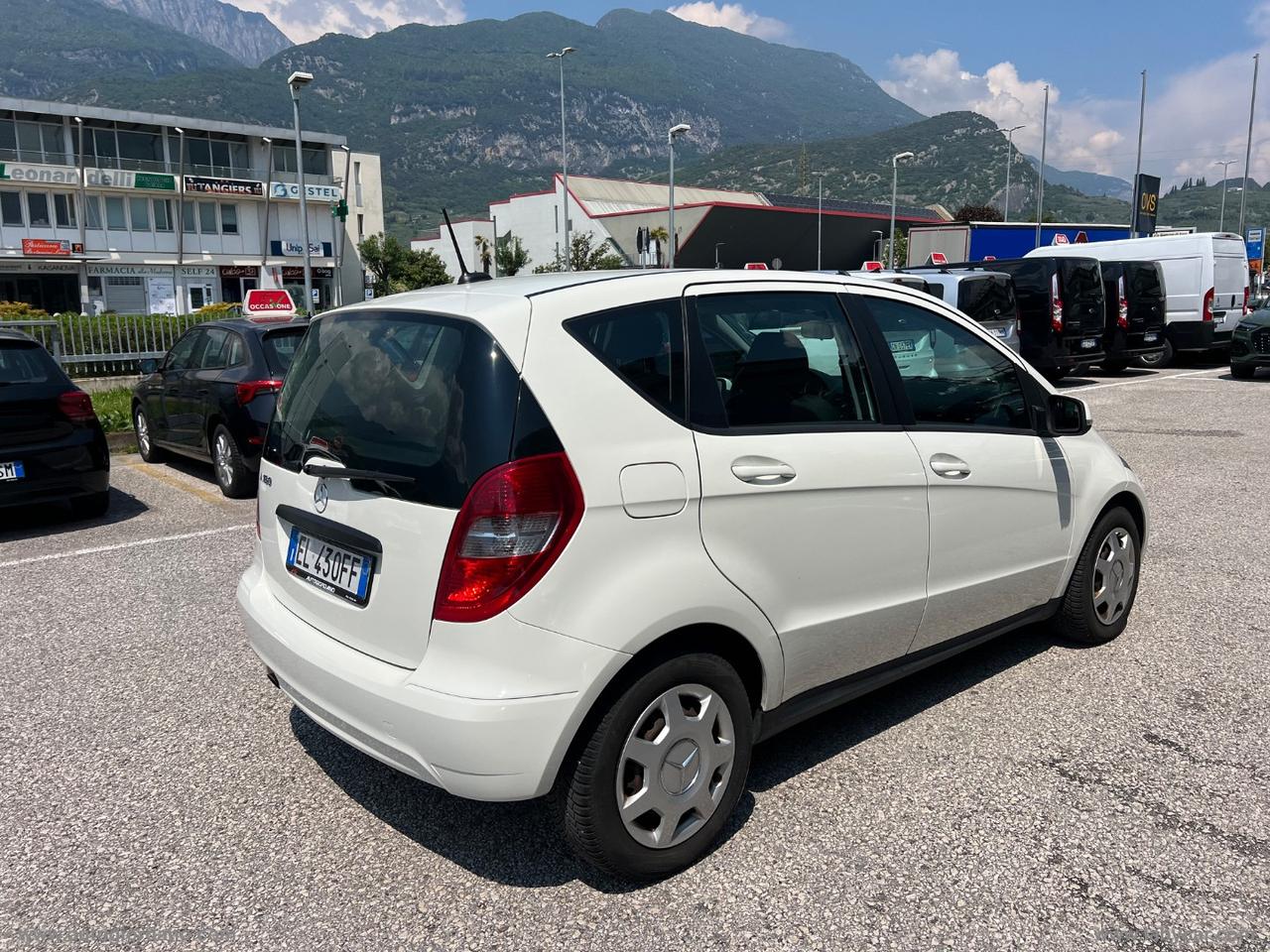 MERCEDES-BENZ A 160 BlueEFFICIENCY Premium