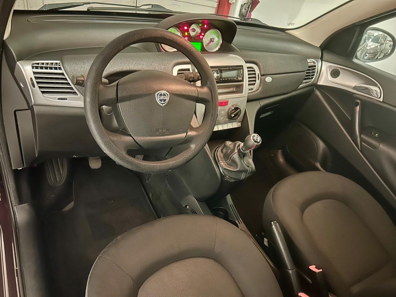 Lancia Ypsilon 1.2 69 CV Elle