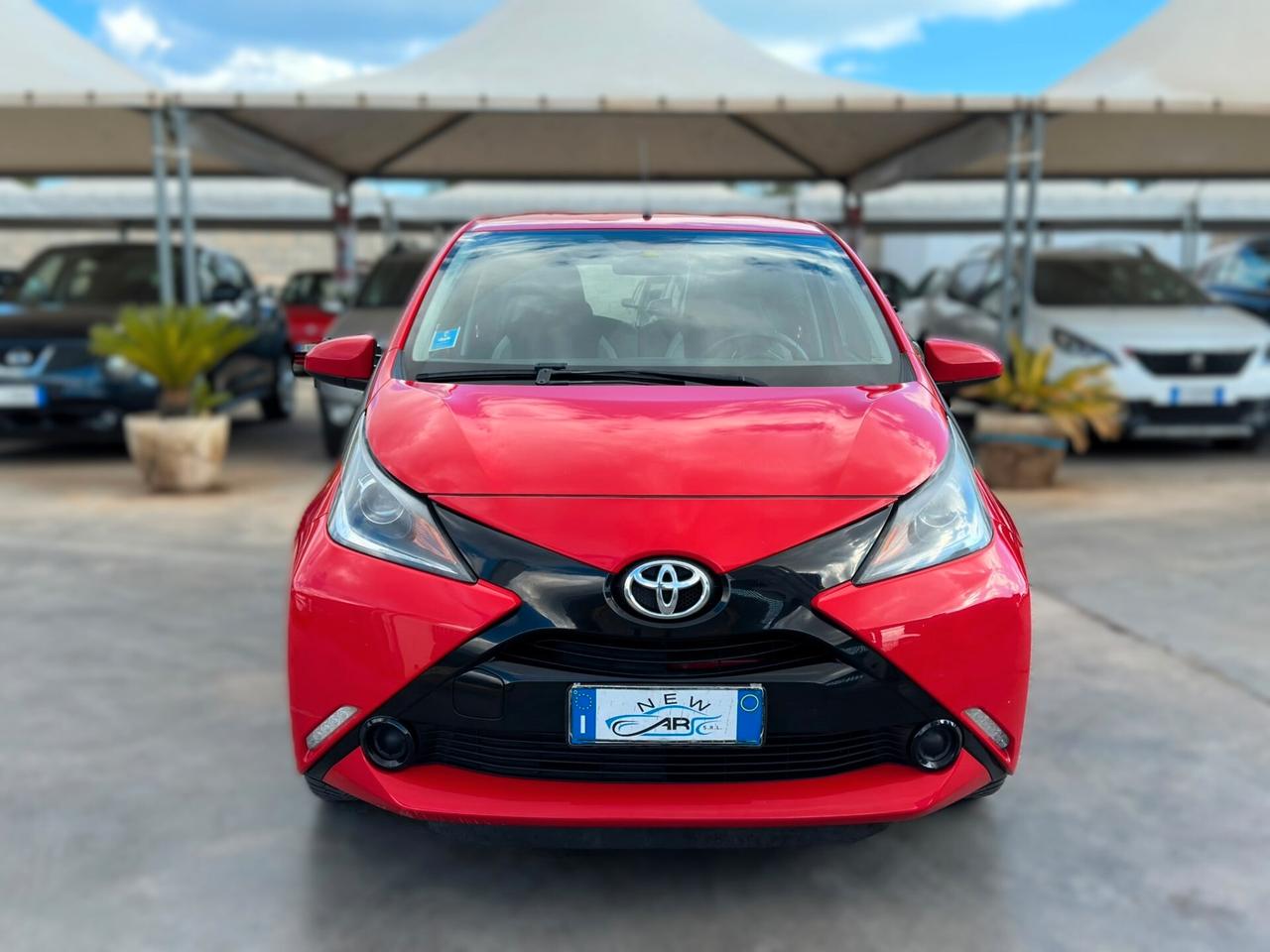 Toyota Aygo 1.0 VVT-i 69 CV 5 porte x-cool TSS