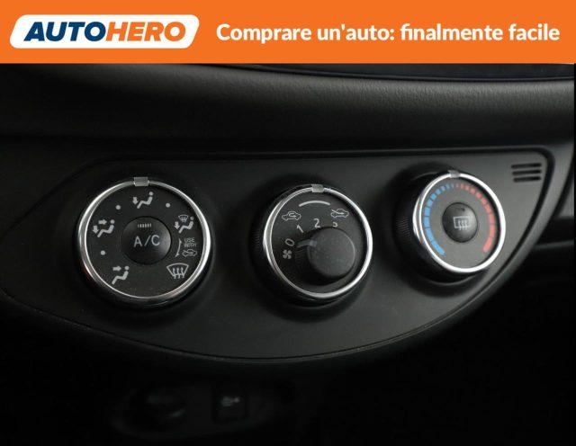 TOYOTA Yaris 1.5 5 porte Active