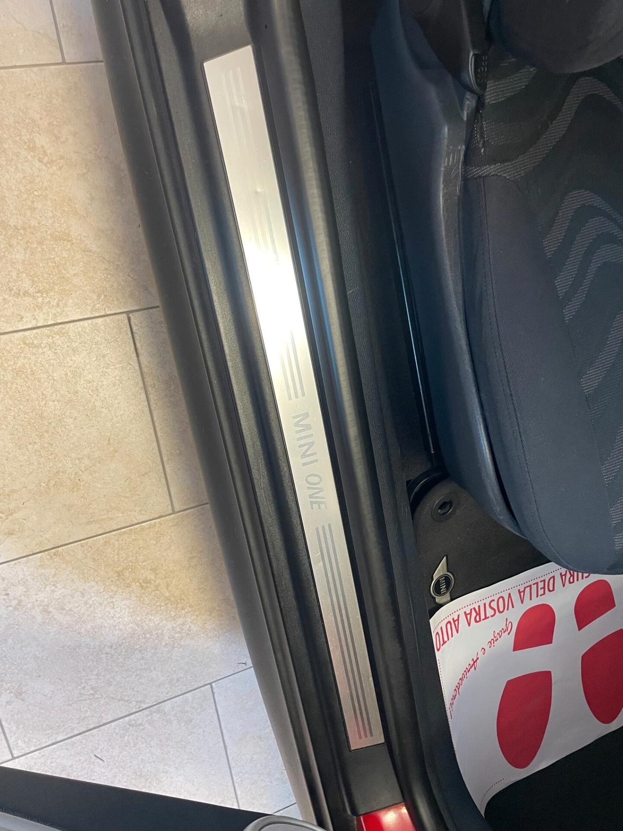 Mini ONE D 1.4 75 CV 134.000 KM! FULL TAGLIANDATA FRIZIONE TAGLIANDATA