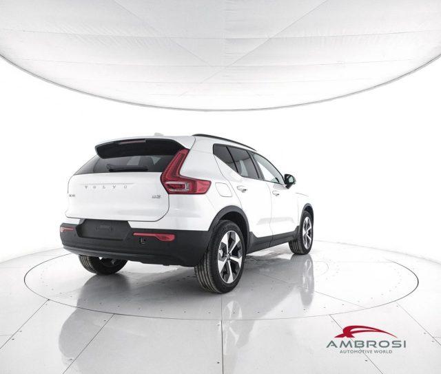 VOLVO XC40 B3 Mild hybrid Benzina Plus Dark