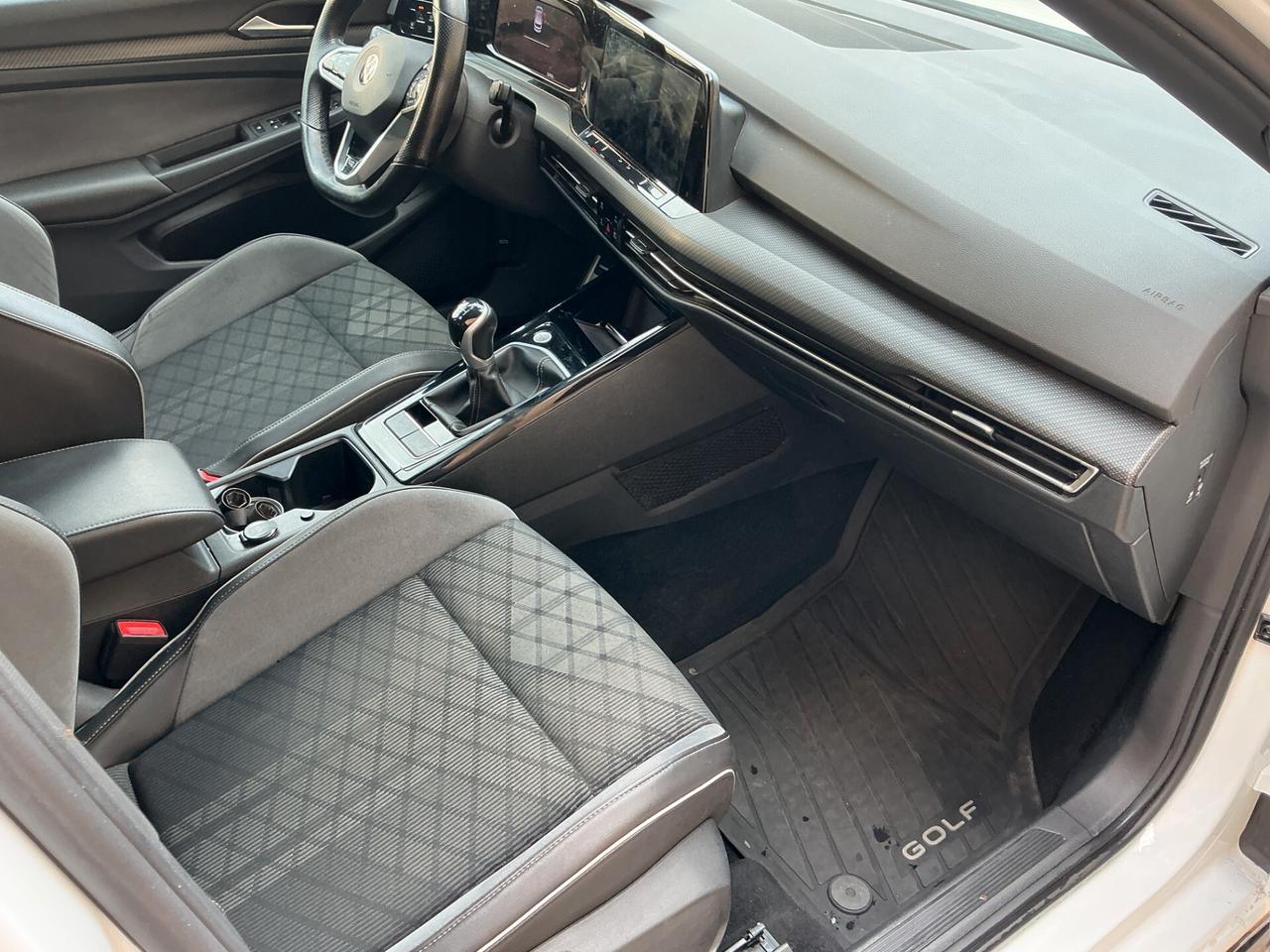 Volkswagen Golf 1.5 TSI 150 CV EVO ACT R-Line