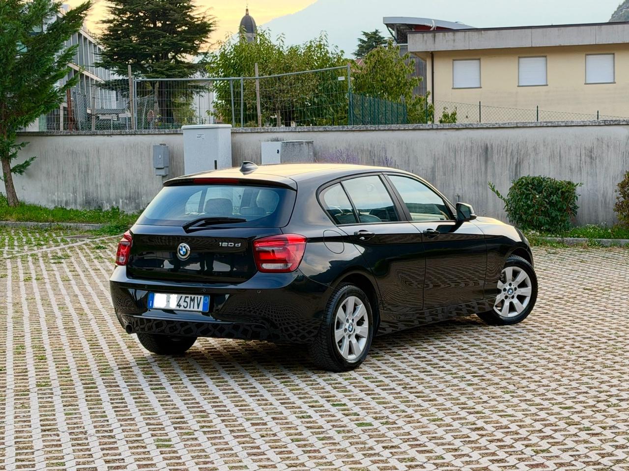 Bmw 120d 5p CATENA DISTRIBUZIONE E POMPA NUOVE
