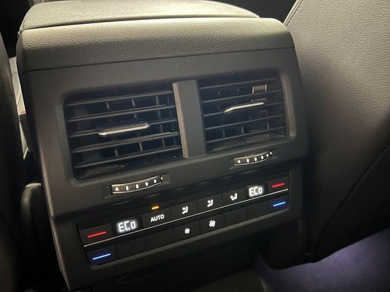 Volkswagen Touareg Touareg 3.0 V6 TDI SCR Style IVA ESPOSTA