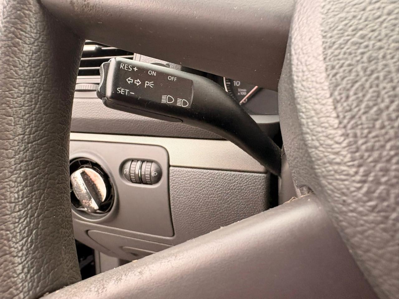 Volkswagen Golf 1.6 16V FSI 3p. Sportline