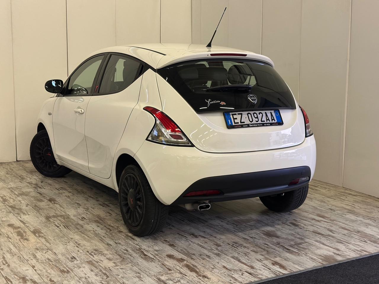 Lancia Ypsilon 1.2 Benzina GPL Ecochic Ok neopatentati