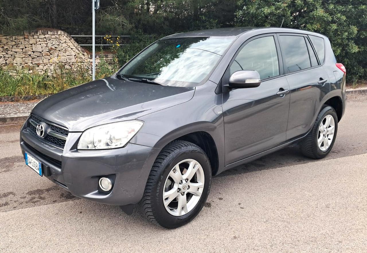Toyota RAV 4 RAV4 2.2 D-4D 150 CV DPF Luxury