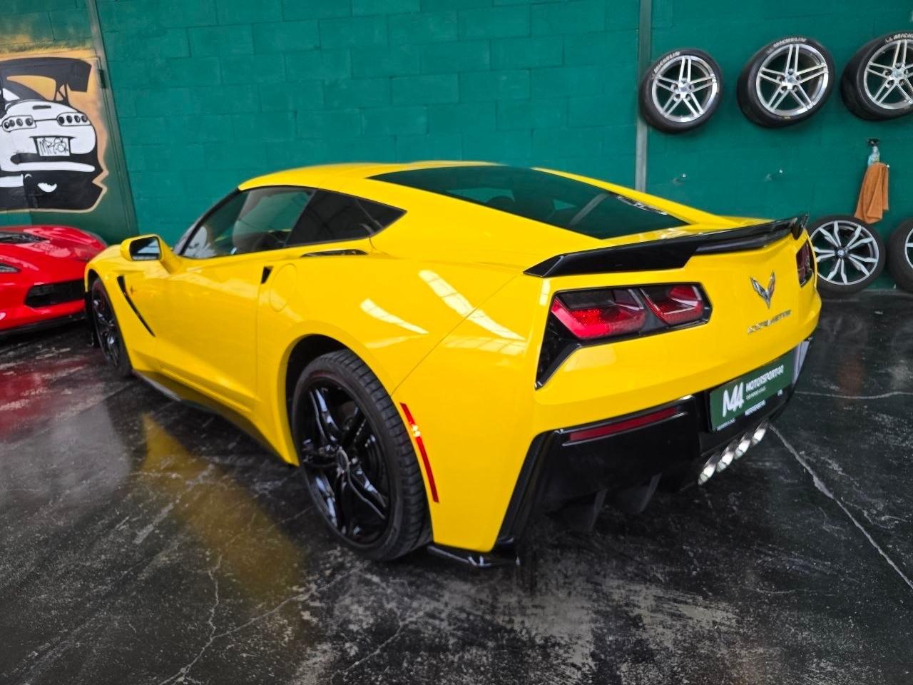 Chevrolet Corvette Stingray 6.2 V8 Z51 2LT