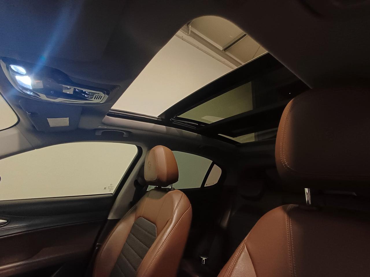 Alfa Romeo Stelvio 2.2 Turbodiesel 210 CV Q4 TETTO