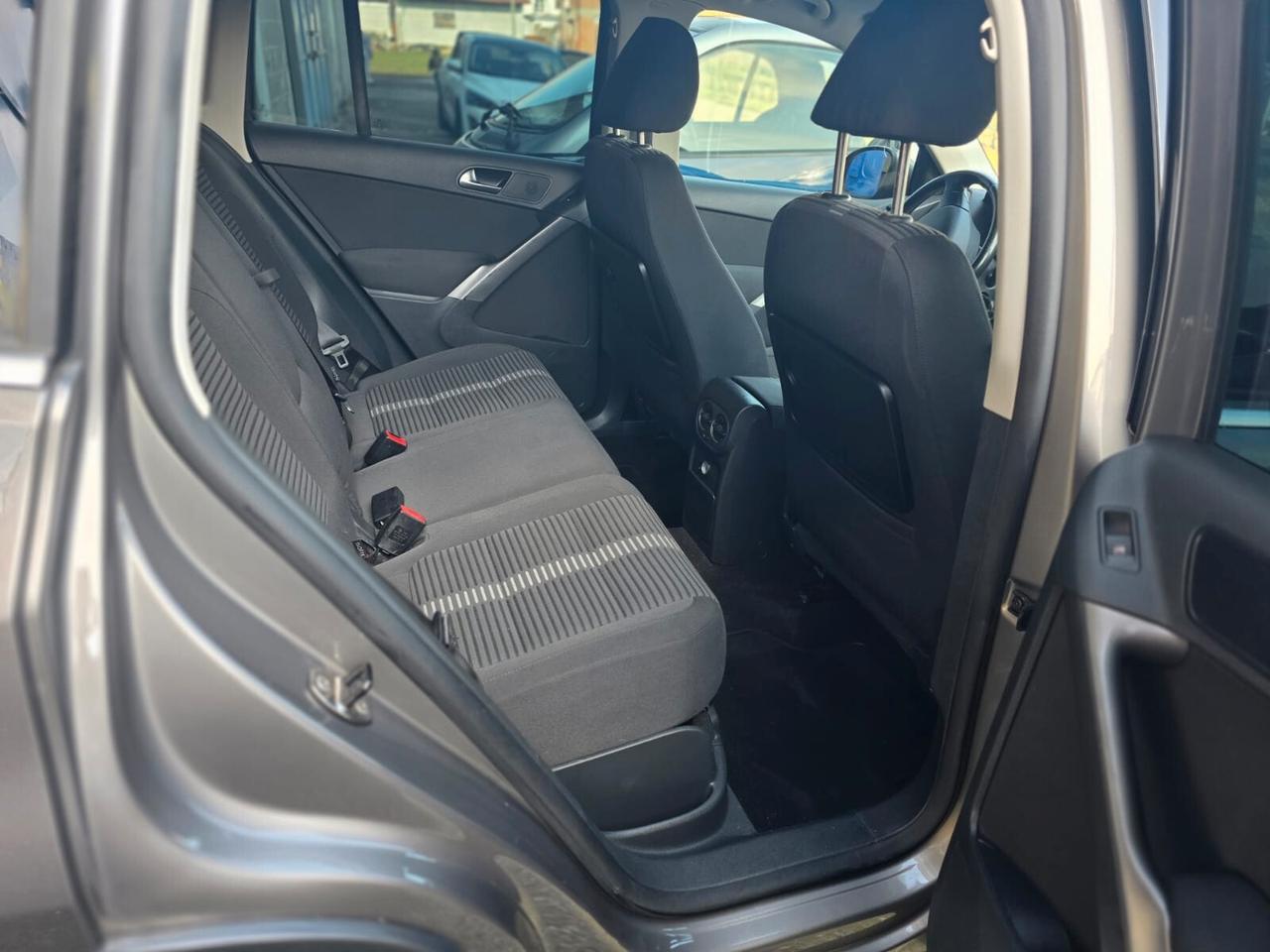 Volkswagen Tiguan 2.0 TSI Sport & Style (18°)