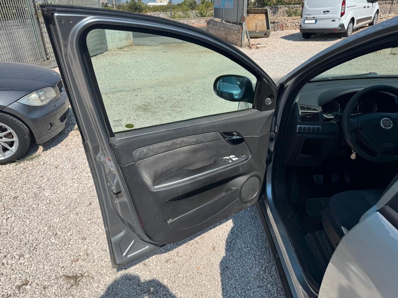Fiat Croma 1.9 Multijet Emotion