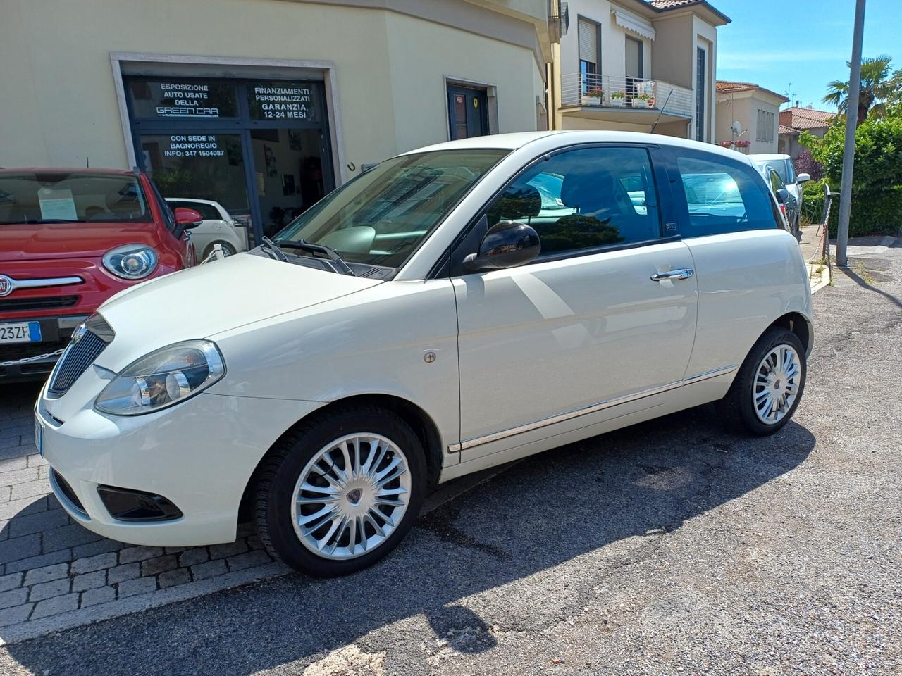 Lancia Ypsilon 1.3 MJT 75 CV Unyca