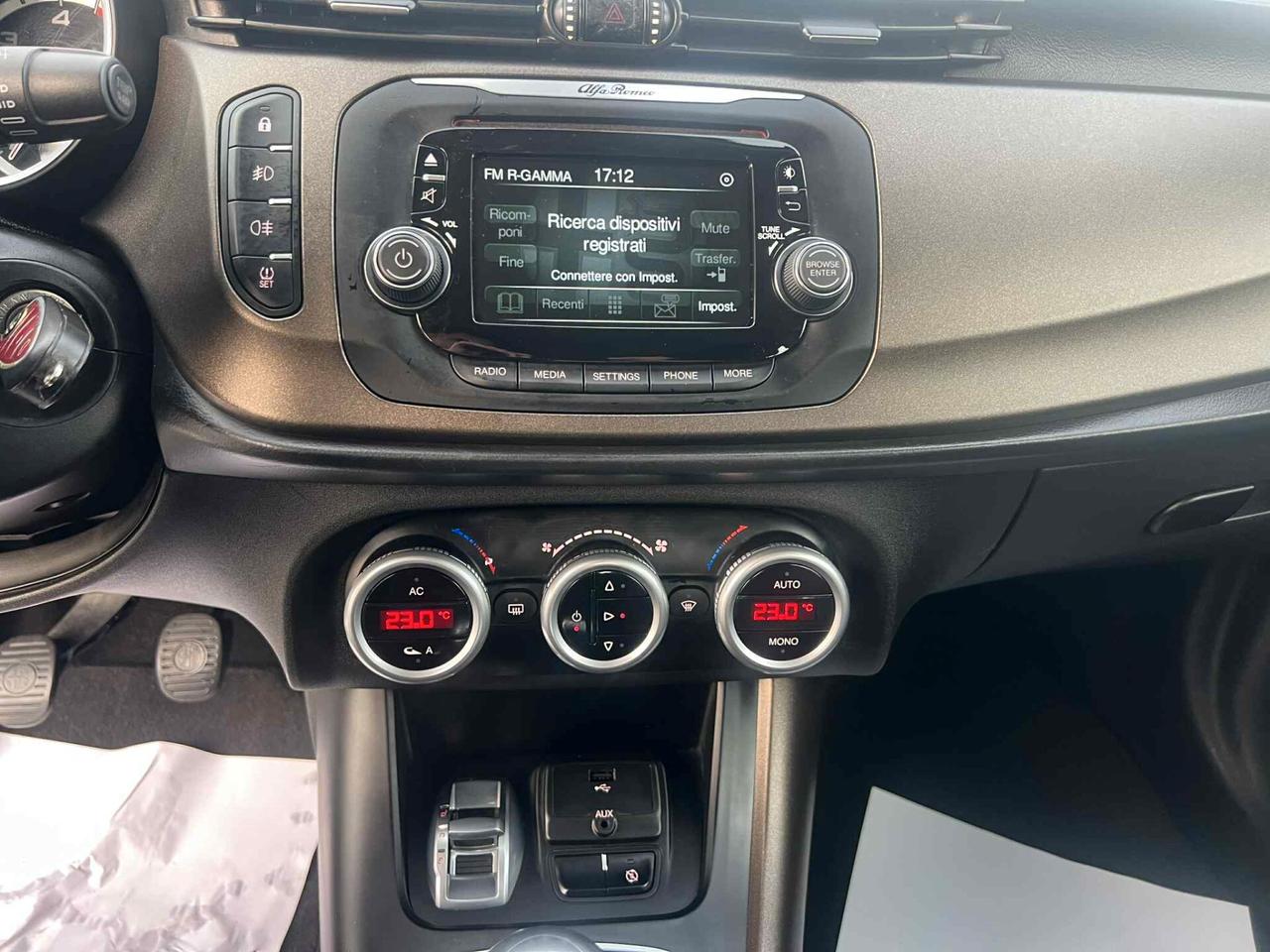 Alfa Romeo Giulietta 1.6 Mjt 105CV -DISTINCTIVE-