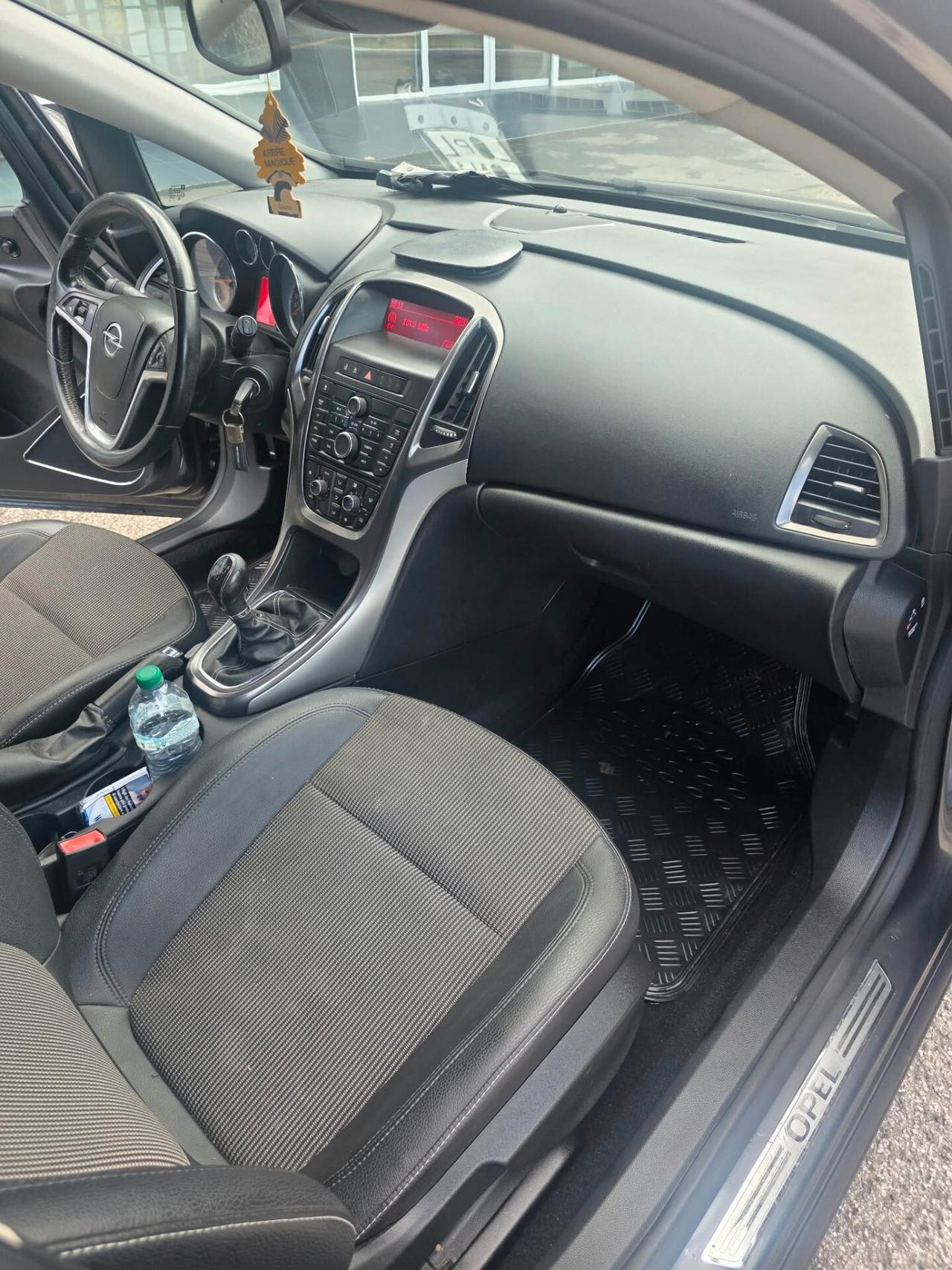 Opel Astra 1.4 100CV GPL