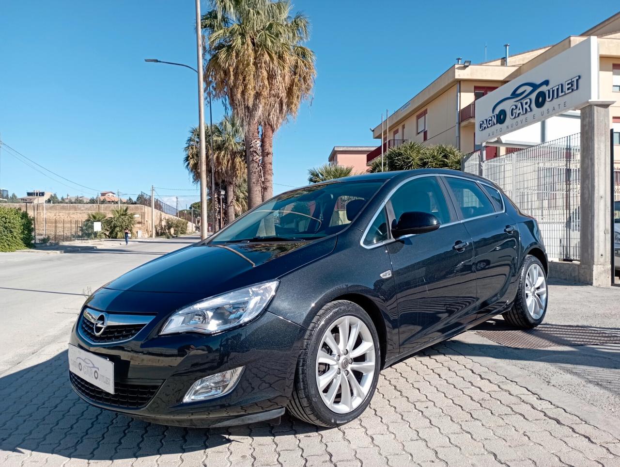 Opel Astra 1.7 CDTI 110CV 5 porte Cosmo NAVI R18