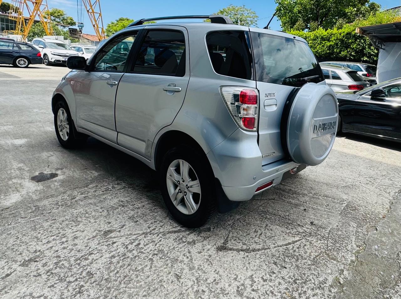 Daihatsu Terios 1.5 2WD B You Five