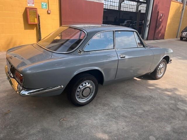 Alfa Romeo GT Veloce 1750 Quadrifoglio Oro 1° Serie del 1968