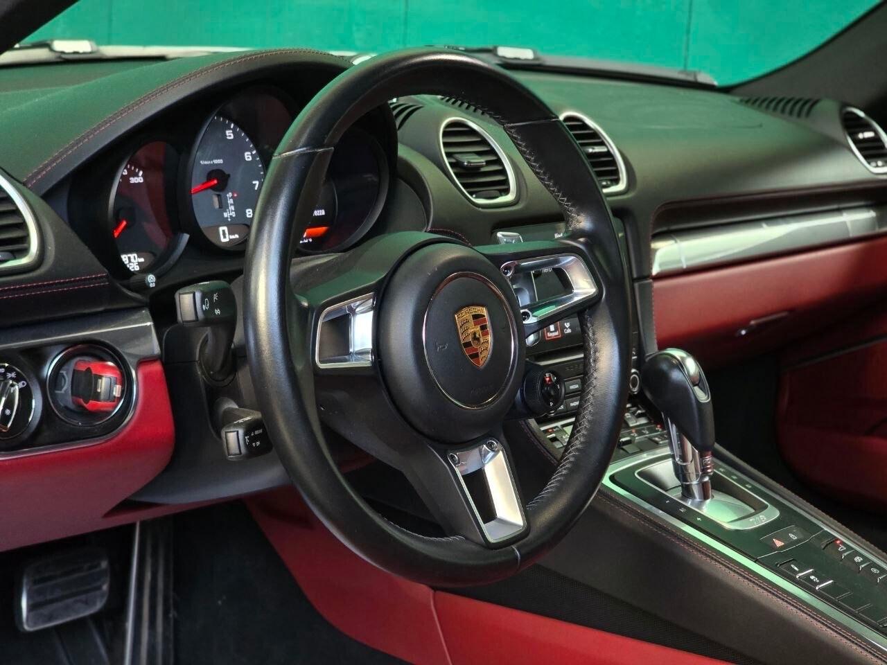 Porsche 718 Cayman 2.5 S