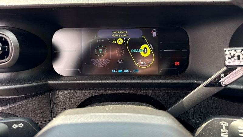 Renault Twingo Renault E-Tech electric techno 80 cv urban range