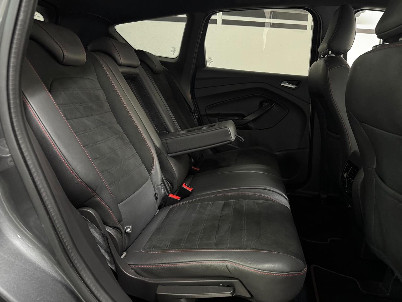 Ford Kuga ST-Line / 1.5 TDCI 120 CV / Diesel /56000km