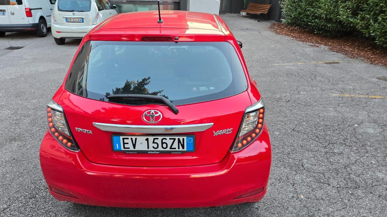 Toyota Yaris 1.0 5 porte Lounge