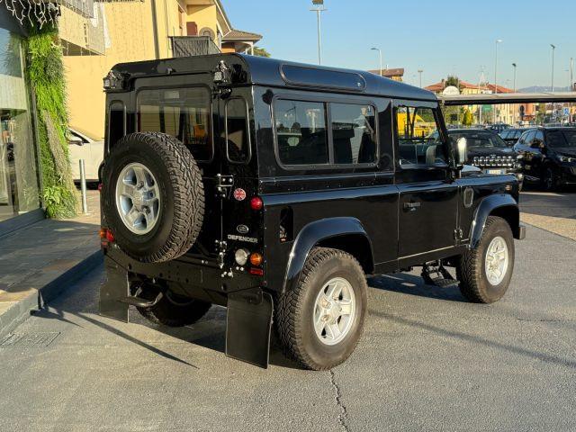 LAND ROVER Defender 90 2.2 TD4 Station Wagon S