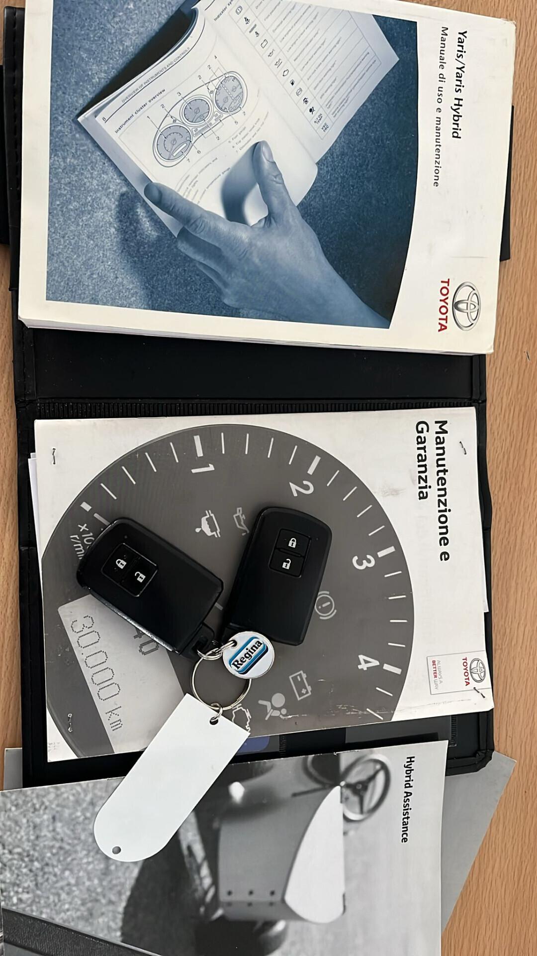 Toyota Yaris 1.5 Hybrid 5 porte Lounge